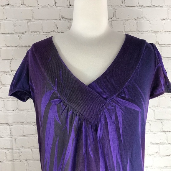 Jump Purple Animal Print Short Sleeve V-neck Top - Size Medium - Picture 2 of 5